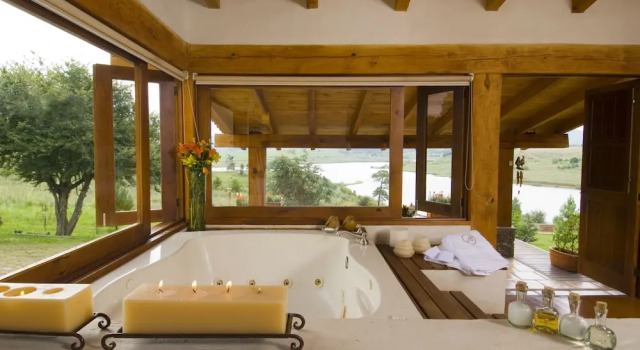 Люкс Deluxe San Bernardo Hotel & Spa en la Montana