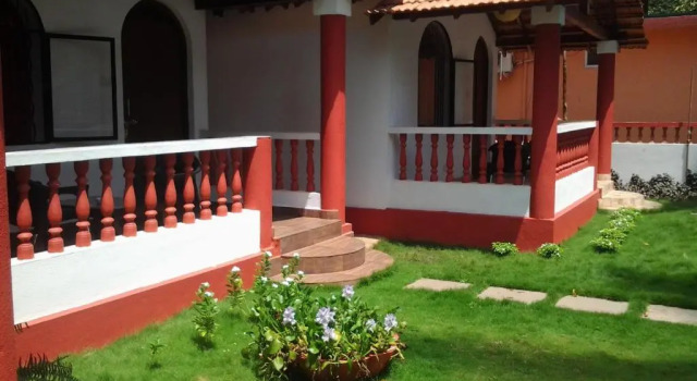 Starco, Prenota Hotel Anjuna 