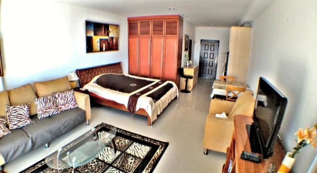 Large Studio,Fantastic Sea View, 55 m2 Jomtien beach.100m Beach. Swimming Pool.