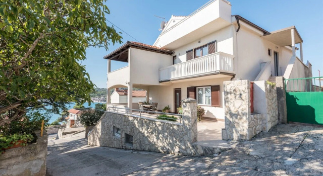 Apartments Snježana