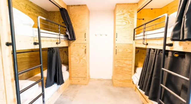 Кровать в общем номере (женский номер) HEJMO Hostel