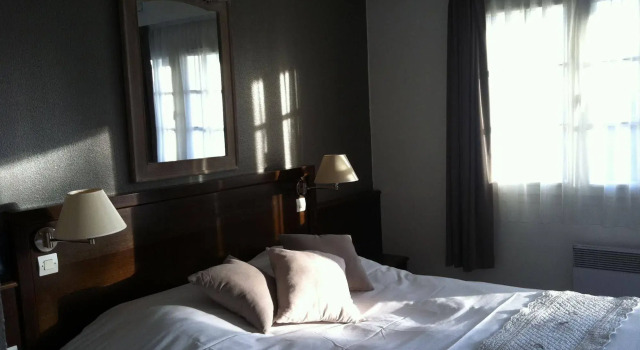 Logis Hôtel Les Nymphéas, Book Hotel  