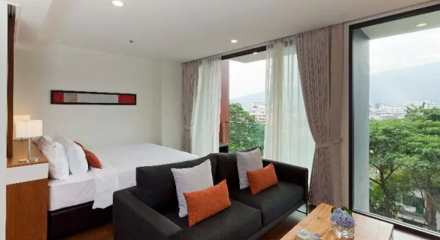 Двухместный номер Standard с балконом Eastin Tan Hotel Chiang Mai