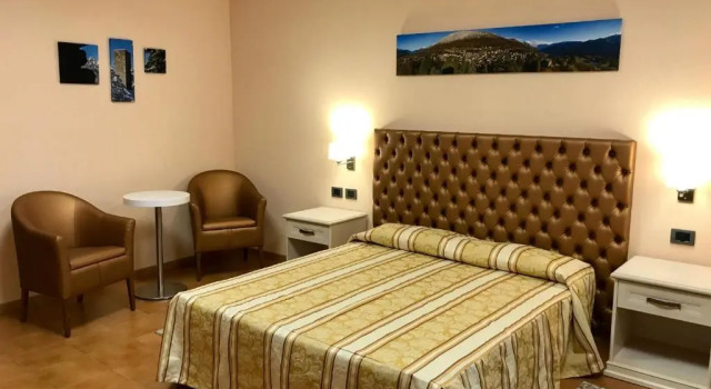Полулюкс Hotel Ristorante Combolo
