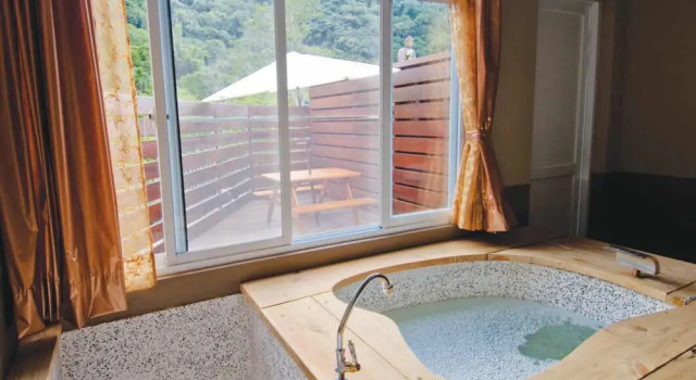 Двухместный номер Standard CDR Hotspring Resort