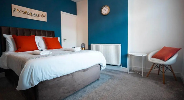 Contractor Digs in Nuneaton