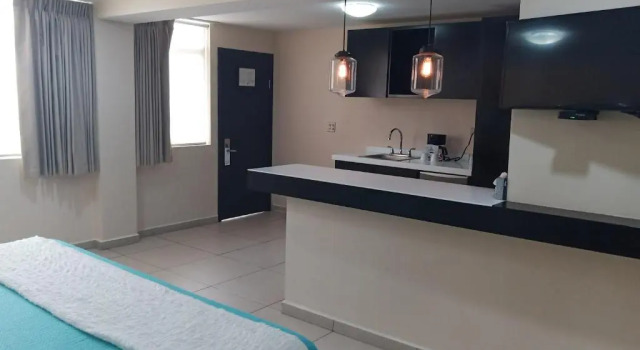 Полулюкс Hotel Cortez Baja Inn, Ensenada