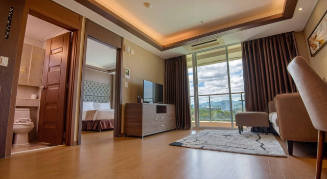 Люкс Xenia Hotel Clark - Multi Use Hotel