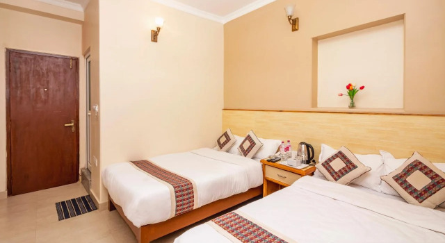 OYO 254 White House In