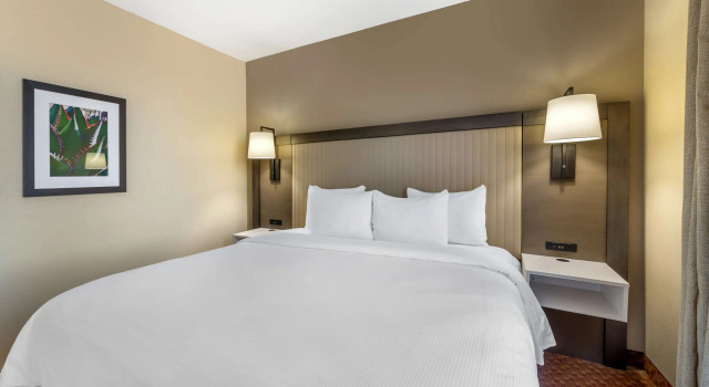 Двухместный люкс Best Western Plus Kendall Hotel & Suites