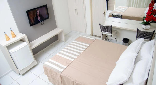 Трёхместный номер Deluxe Vitoria Palace Hotel