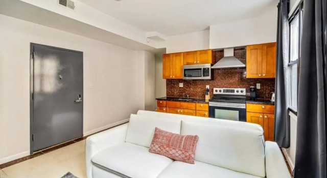 Апартаменты Be My Guest, Gorgeous 2BD Next to Reading Terminal