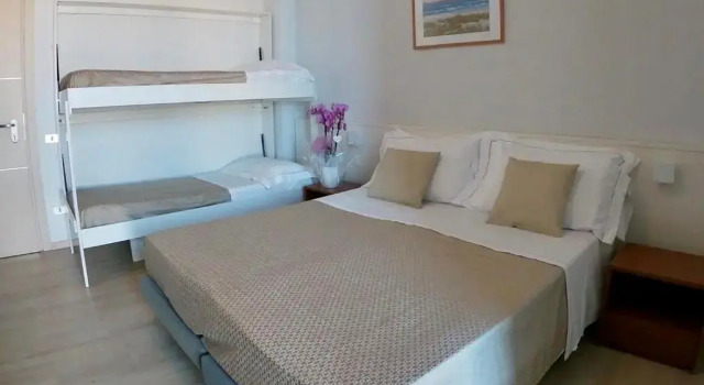 Четырёхместный номер Standard с частичным видом на море Hotel Caravel