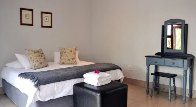 Коттедж Newburg Lodge & Luxury Bush Tents, Elements Private Golf Reserve