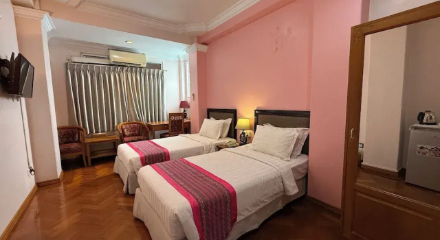Двухместный номер Superior Grand Laurel Hotel