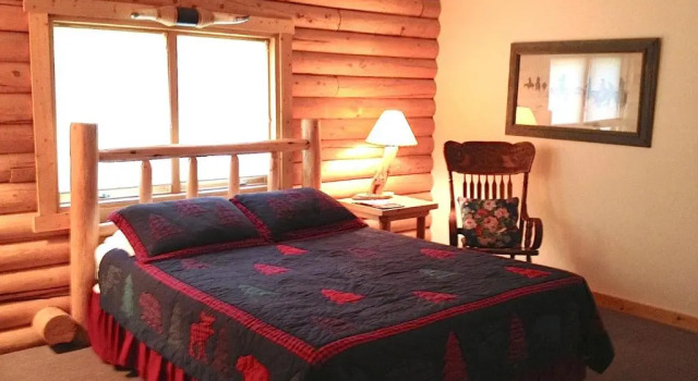 Люкс Deluxe Inn on the Beartooth B&B