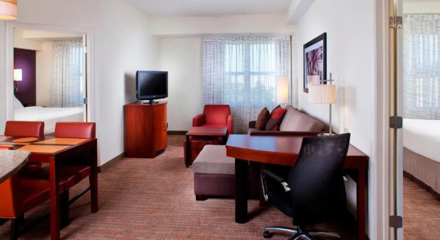 Люкс с 2 комнатами Residence Inn by Marriott Tallahassee Universities at the Capitol