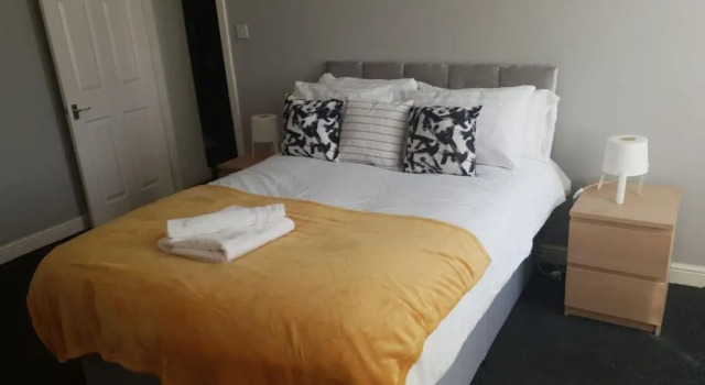 Апартаменты Gateshead's Amethyst 3 Bedroom Apt, Sleeps 6 Guests
