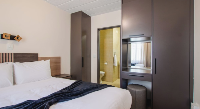 Апартаменты Standard Melrose Corner Self-Catering Hotel Apartments
