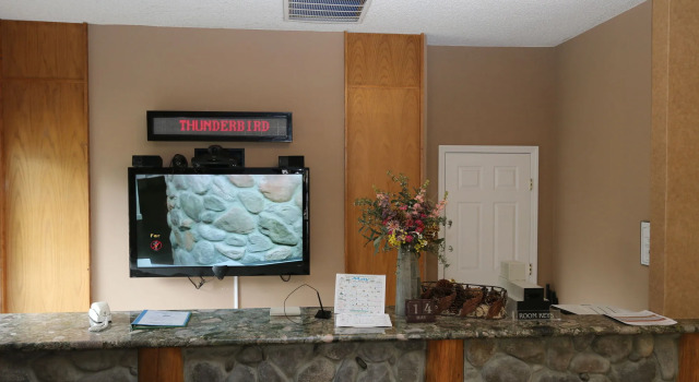 Thunderbird Resort Club