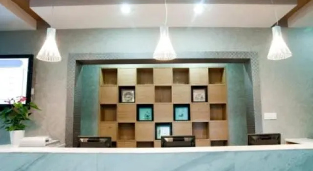 Xinyu Hotel (Hangzhou Zhejiang University Huajiachi Campus)
