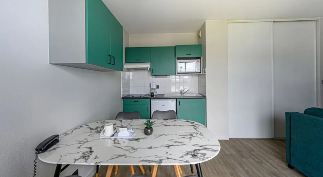 Апартаменты Standard Appart Hôtel Le Liberté Vannes Centre-Ville