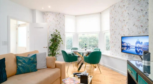 Апартаменты Цокольный этаж Oakfield Premier Apartments-High Speed WiFi-Smart SelfCheckIn-Central Cardiff Gem