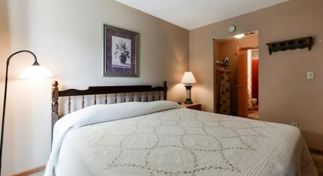 The Roost Royale, Забронировать Отель Отели Table Rock Lake с парковкой, Парковка