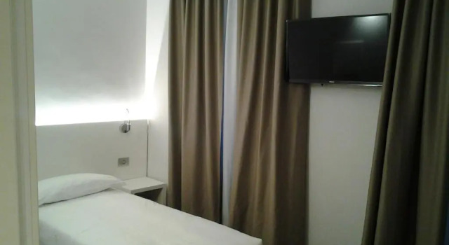 Одноместный номер Standard Albergo Dongo
