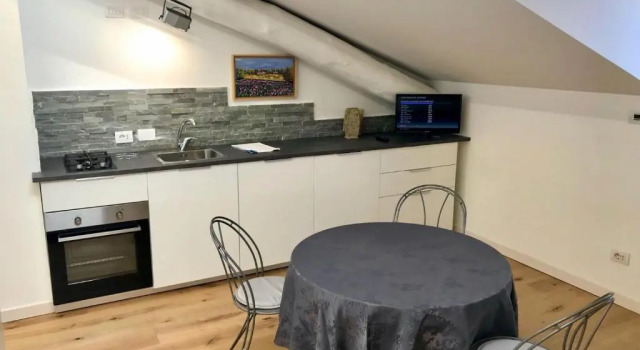 meschihouse - Leonardo 35, Prenota Hotel Lecco Como