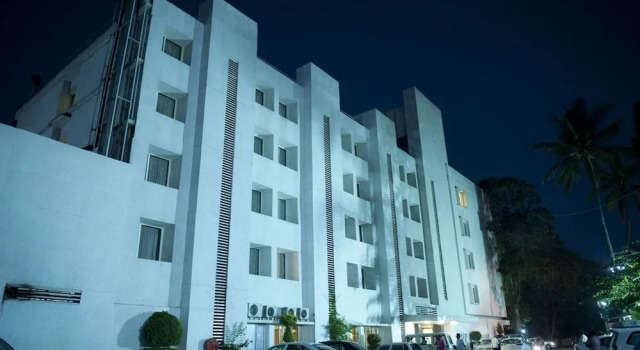 Hotel Siddharta, Забронировать Отель Отели штата Карнатаки с парковкой, Парковка