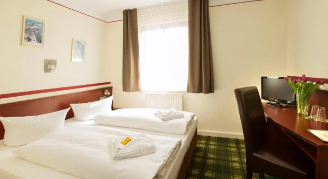 Hotel Weisse Elster, Prenota Hotel Hotel a Garz con parcheggio, Parcheggio