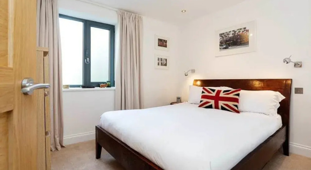 Veeve - Modern Mews, Varaa Hotelli 4 tähden hotellit kohteessa Merseyside, 4*