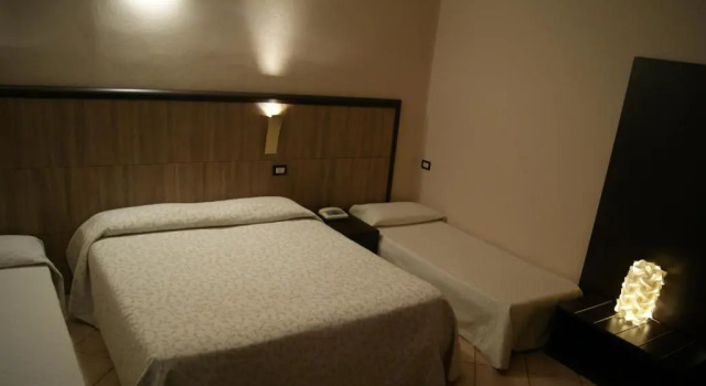 Четырёхместный номер Standard Hotel Rossi