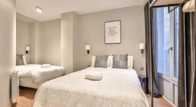 123 - Urban Luxury Flat in Montorgueil, Забронировать Апартаменты/квартира Париж Иль-де-Франс, рядом с Станция метро Rambuteau
