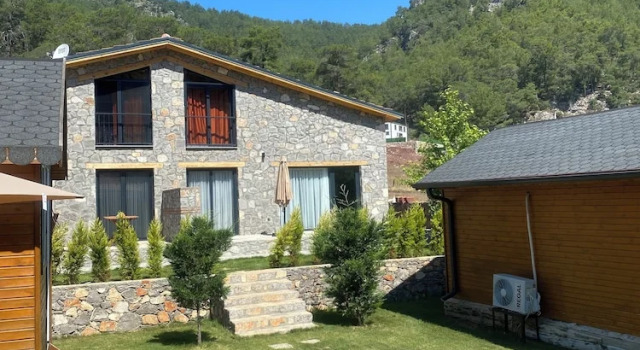 Бунгало Kovan Bungalow
