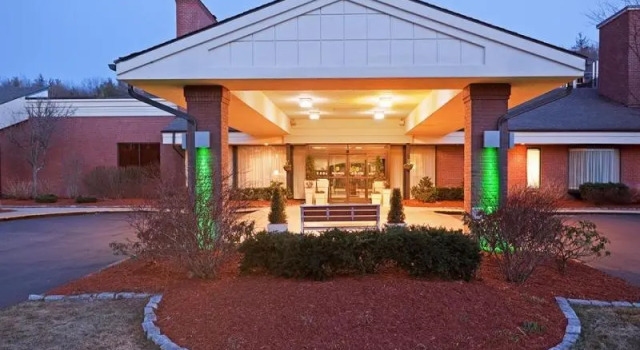 Кровать в общем номере Boxboro Regency