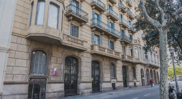 Few Days Barcelona, Забронировать Отель Барселона провинция Барселона, рядом с Jove Regina Theatre