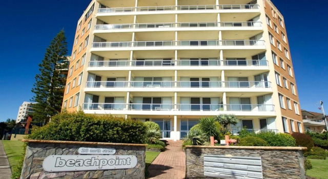 Beachpoint Unit 402, Забронировать Отель Отели Форстер 3 звезды, рядом с Forster Tenpin Centre, 3*