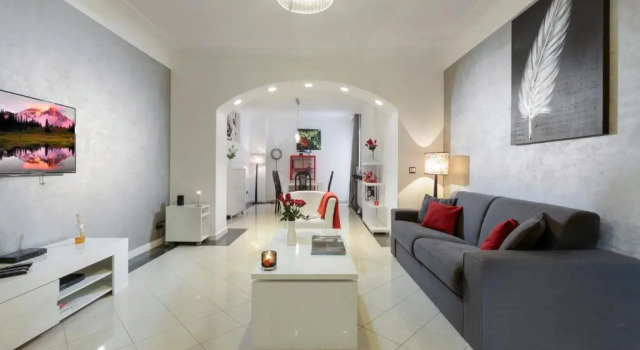 Апартаменты с 2 комнатами с балконом The Queen Luxury Apartments - Villa Cortina