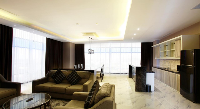 Grand Karlita Hotel Purwokerto, Buchen Sie Hotel Purwokerto Central Java