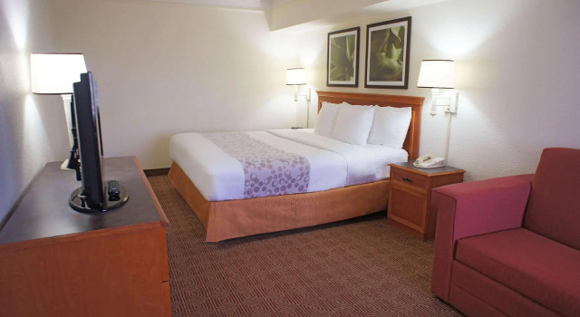 Двухместный люкс La Quinta by Wyndham Coral Springs University Dr