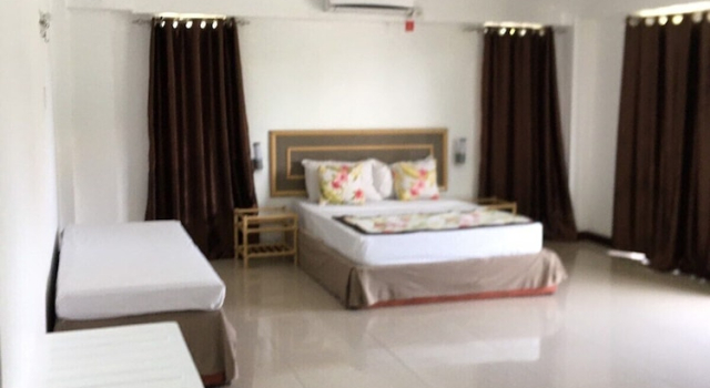 Одноместный номер Standard с балконом Elixir Hotel and Serviced Apartments