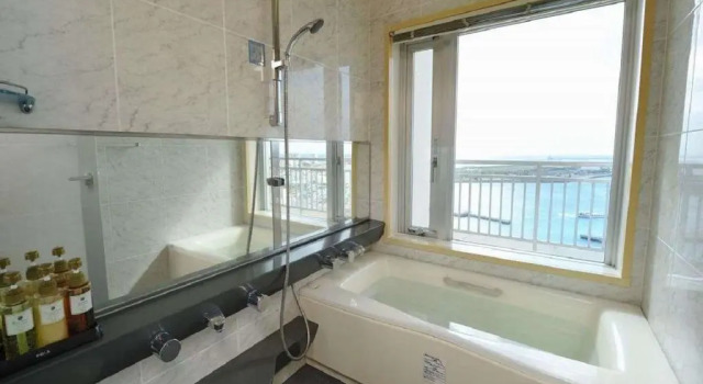 Люкс Hotel East China Sea