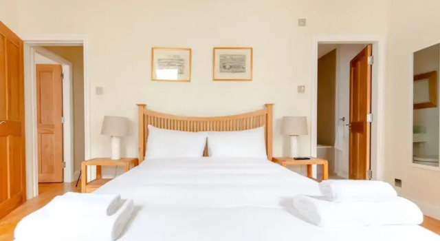 Spacious and Central 3 Bedroom House in Paddington, Забронировать Дом для отпуска Коттеджи Лондона, рядом с Кенсингтонский дворец, Коттедж