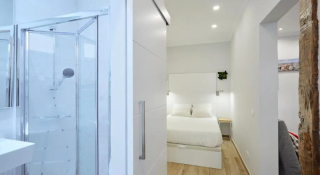 LEEWAYS LOFT in VALENCIA, Забронировать Отель Арганзуэла Мадрид, рядом с Дом-музей Лопе де Вега