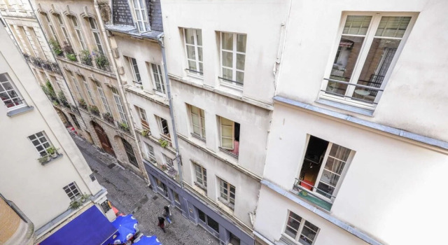 Very Nice and Charming 2 Room Apartment in Paris, Забронировать Апартаменты/квартира Париж Иль-де-Франс, рядом с Станция метро Rambuteau