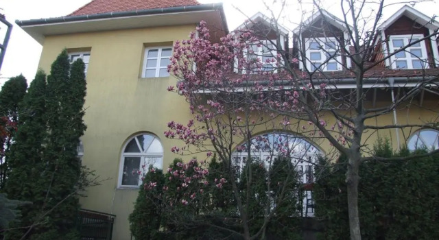 Art Guesthouse, Забронировать Отель 16. Арпадфёльд - Матиасфёльд 