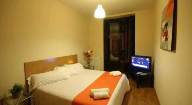 Apartamentos KM1 Lavapies, Забронировать Апартаменты/квартира Мадрид Провинция Мадрид, рядом с Дом-музей Лопе де Вега