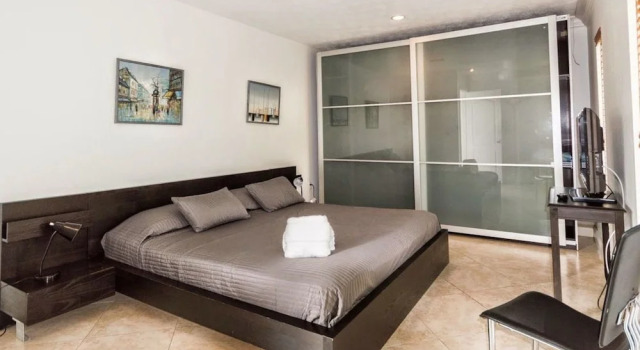 Villa Paula, Забронировать Вилла Норт-Майами-Бич Miami Metropolitan Area, рядом с Рыбацкий пирс Ньюпорт